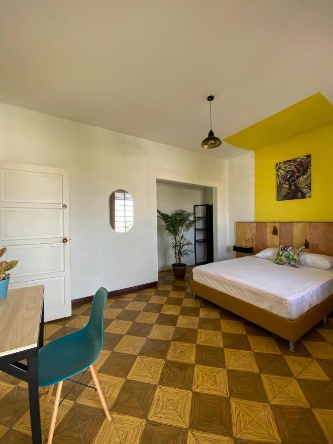 La Palmera Hostel Cali Buitenkant foto