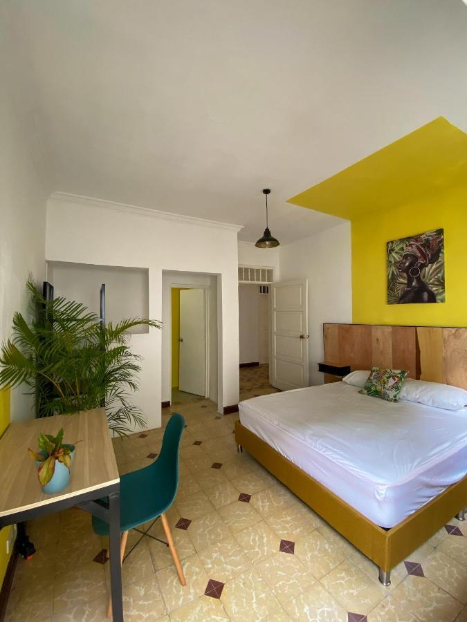 La Palmera Hostel Cali Buitenkant foto