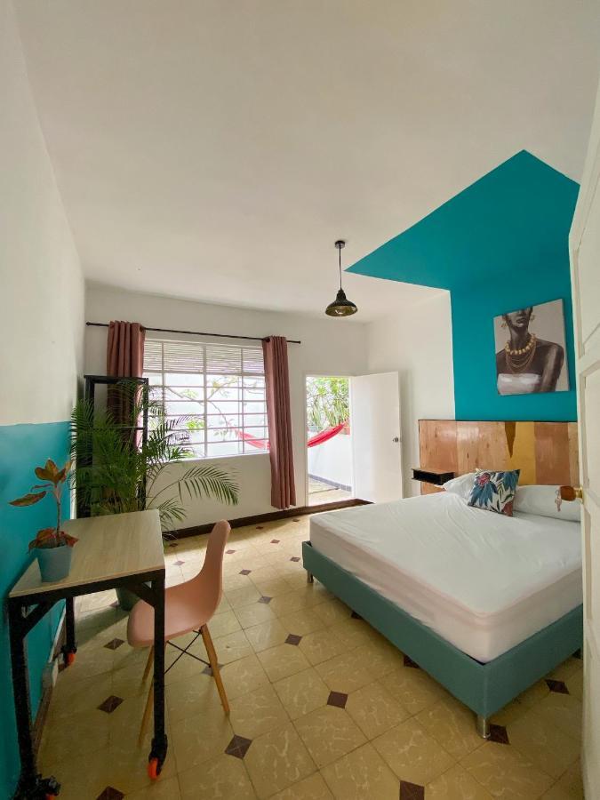 La Palmera Hostel Cali Buitenkant foto