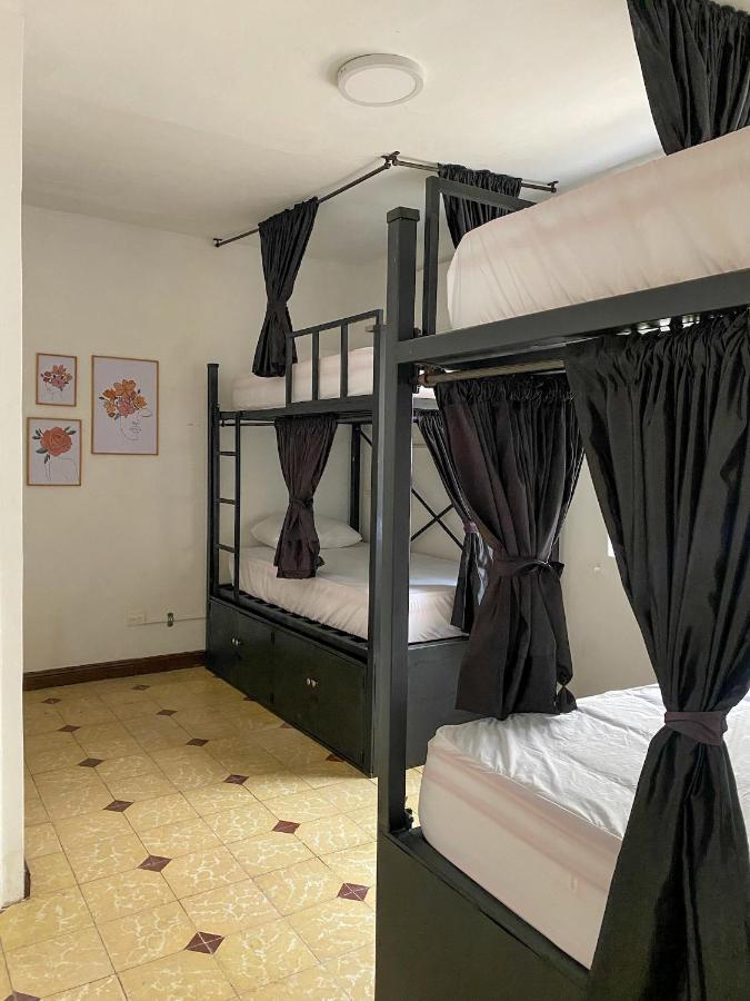 La Palmera Hostel Cali Buitenkant foto